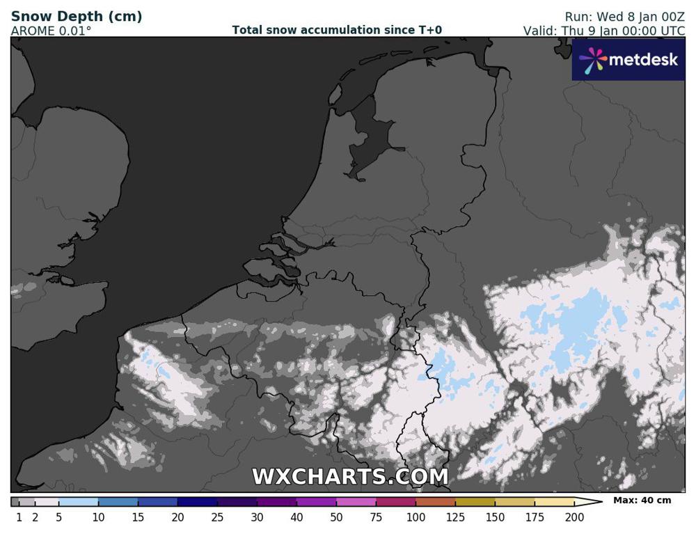 Tot middernacht alleen in Zuid-Limburg een laagje sneeuw (bron: wxcharts)