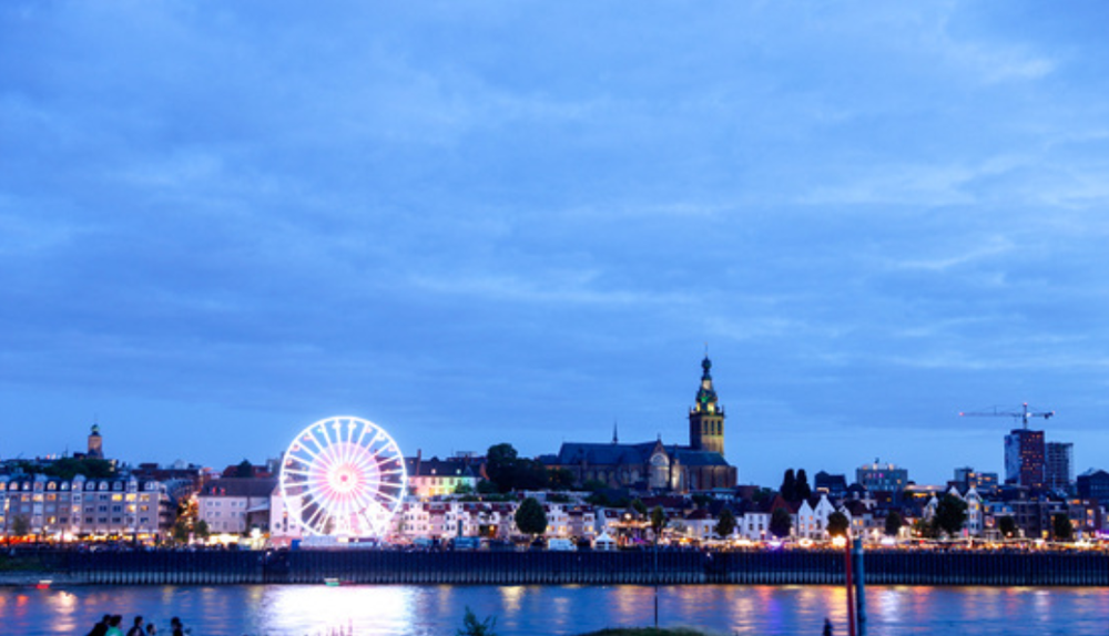 Nijmegen, John Stevens.png