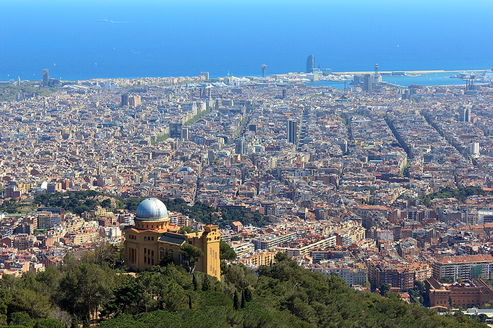 Fabra_Observatory,_Barcelona.jpg