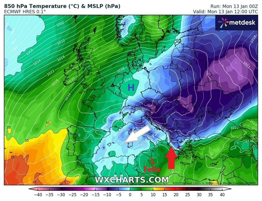 Warme lucht vanuit Afrika wordt door Felix richting Griekenland geblazen. Het hogedrukgebied pompt juist koude lucht vanuit het noorden Griekenland in. De krachtige Bora blaast de koude lucht over de Adriatische Zee richting ItaliÃ«. De koude lucht bereikt zelfs AlgereÃ¯. (WXCharts)