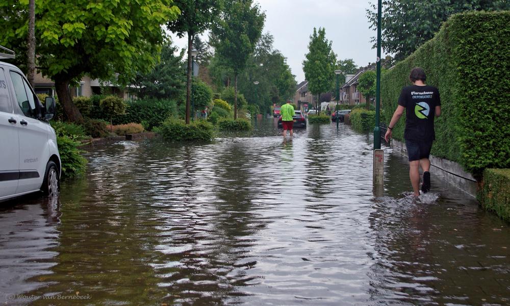 Wateroverlast door zware buien in Chaam, 16 juni 2020 (foto: Wouter van Bernebeek)