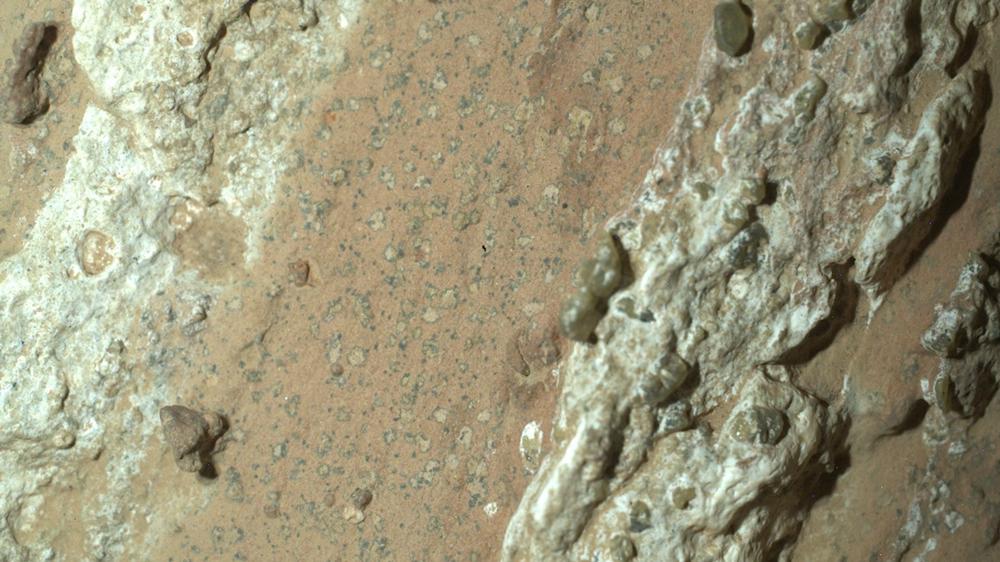Rots Mars met luipaardvlekken.jpg