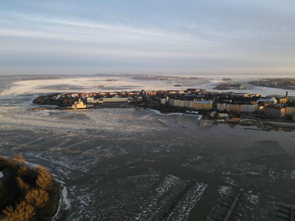 zee-ijs helsinki.jpg zee-ijs helsinki.jpg