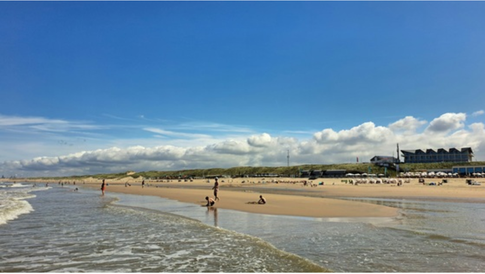 Bloemendaal aan Zee, Yvonne Raphael.png