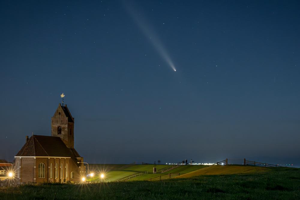 Het was op veel plaatsen helder waardoor komeet Tsuchinshan-ATLAS goed zichbaar was (foto: Tim Zijlstra)