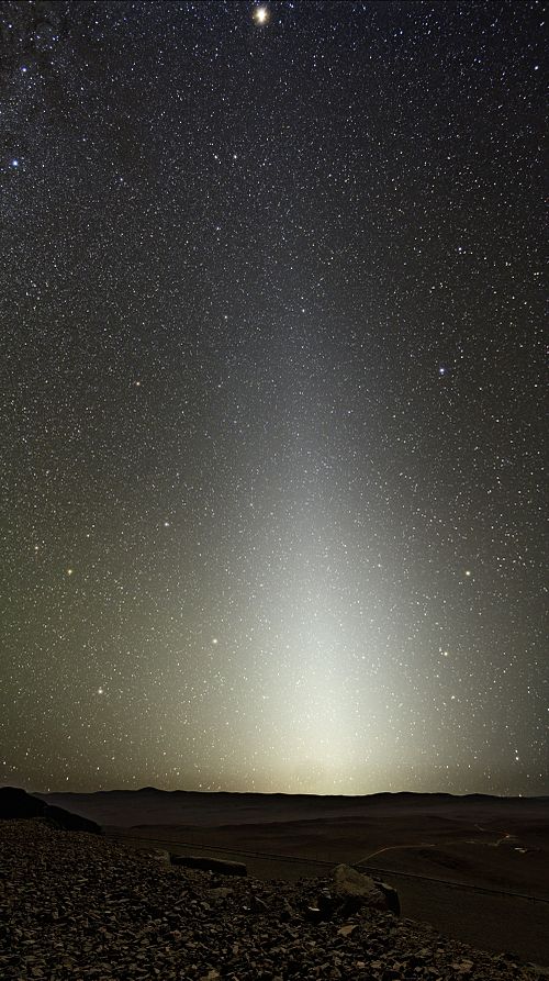 500px-Zodiacal_Light_Seen_from_Paranal.jpg